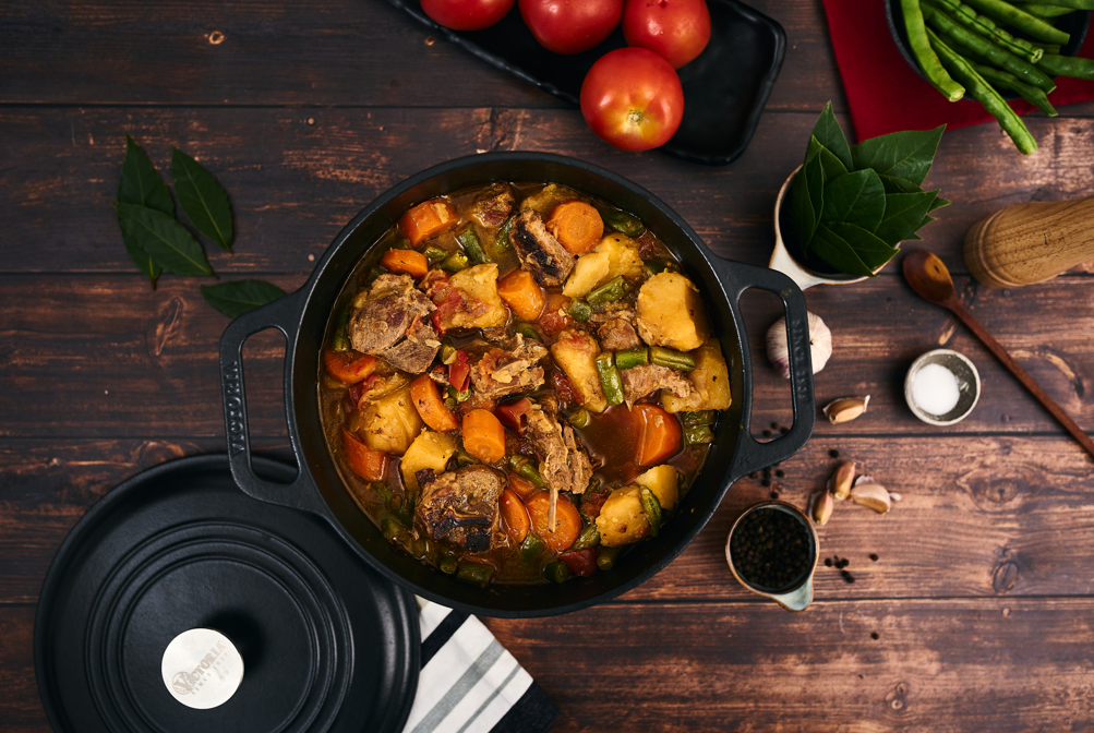 Potjiekos en horno holandés