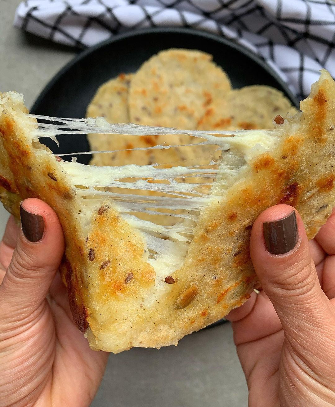 Arepas en Nuestros Utensilios de Hierro Fundido